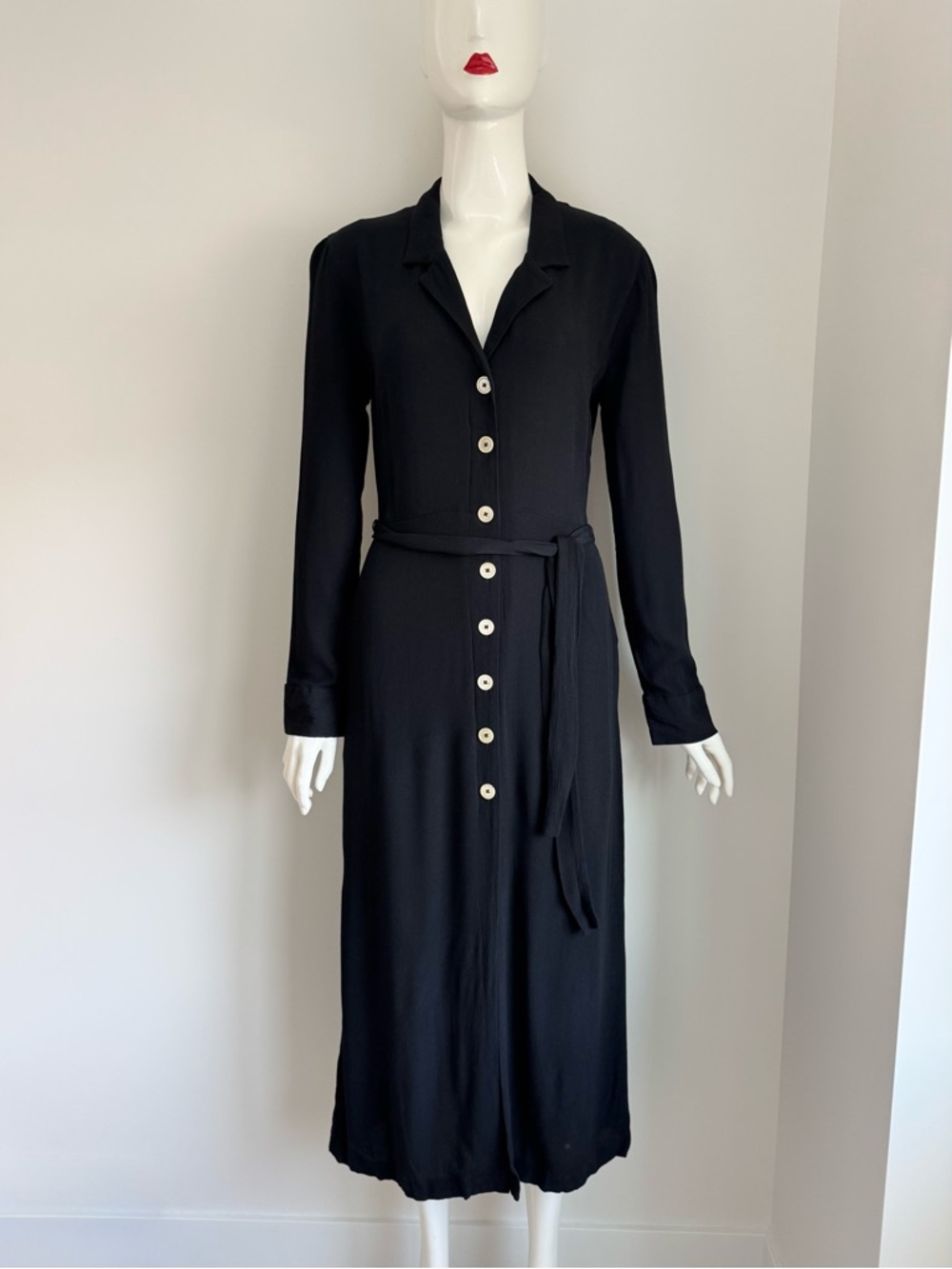 Aritzia Wilfred black button down maxi wrap dress